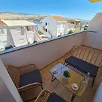 Blue Sky By Pag Tours Διαμέρισμα Pag Town