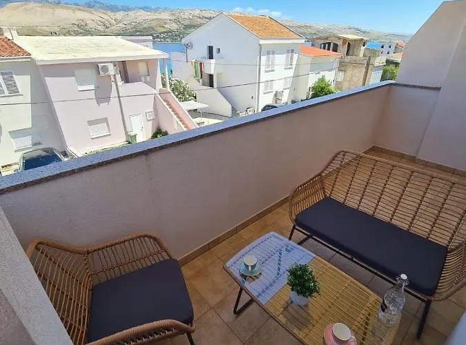 Blue Sky By Pag Tours Appartamento Pag Town